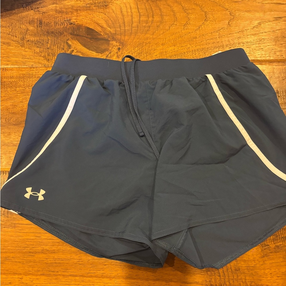 Under Armour Women's Navy Athletic Shorts S